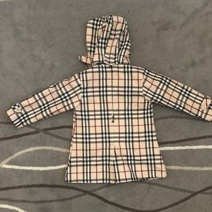 Kids Burberry raincoat